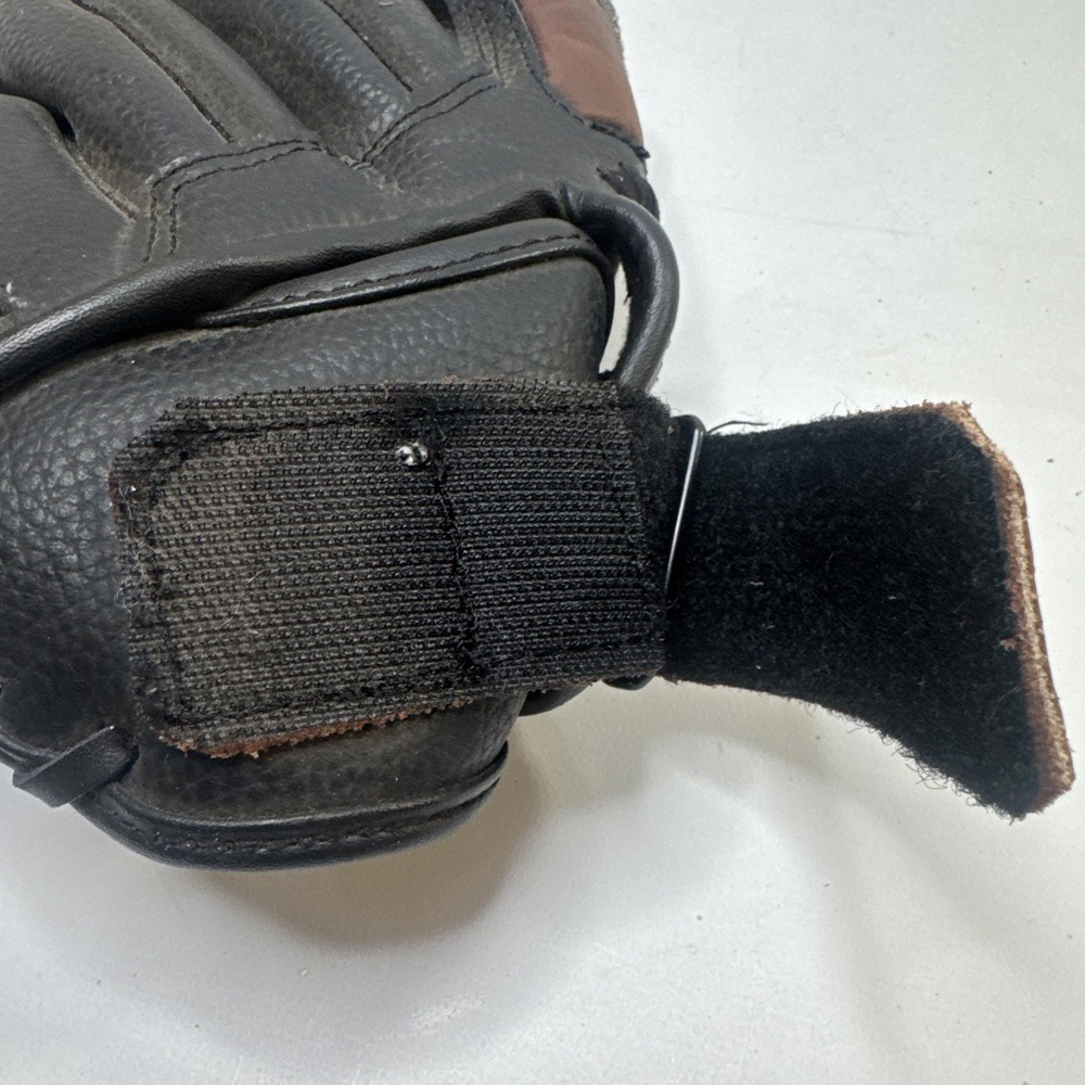Wilson Softball Elite Glove Rt Hand Throw 13"‎ Blk Brown A2477 EUC - Picture 12 of 12